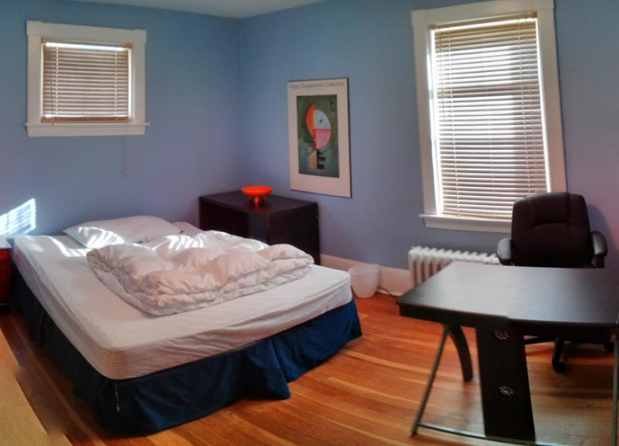 7Bedroom1