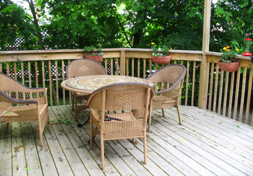 8Back-deck